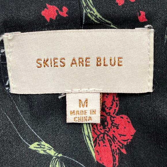 Skies Are Blue Textured Gray Blazer with Floral Interior - Picture 6 of 12